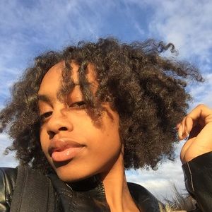 Meet your Posher, Faith